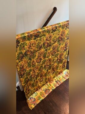 Vintage Silk Floral Fabric 10ths